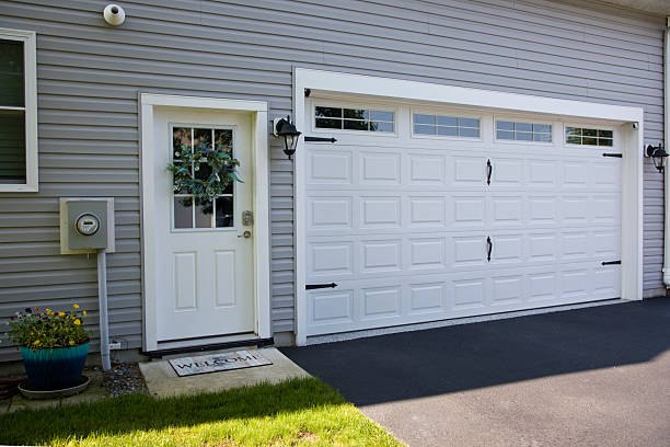 24/7 Emergency Garage Door Panel Replacement experts in Greer County County, OK